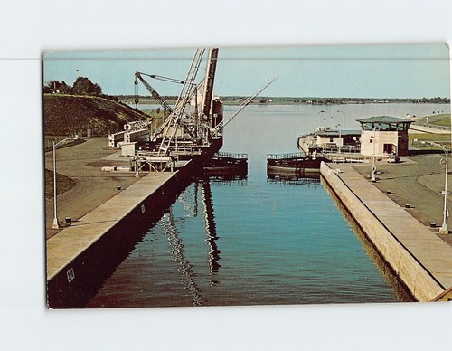 Postcard iroquois lock - lock, st